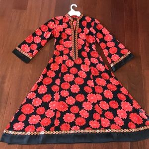 Pakistani shalwar kameez